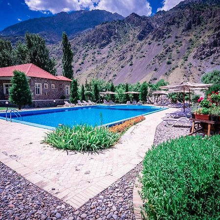 Chatcal Mountains Resort Burchmulla Εξωτερικό φωτογραφία