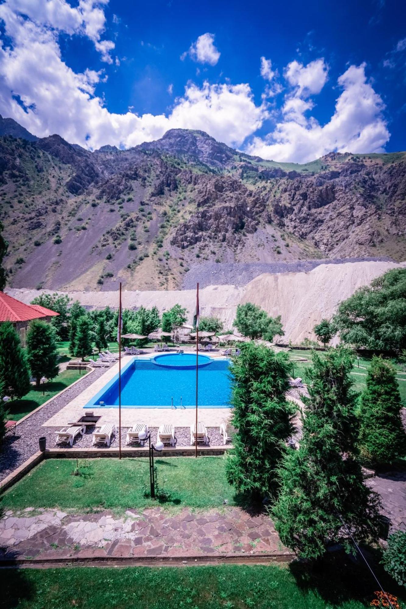 Chatcal Mountains Resort Burchmulla Εξωτερικό φωτογραφία