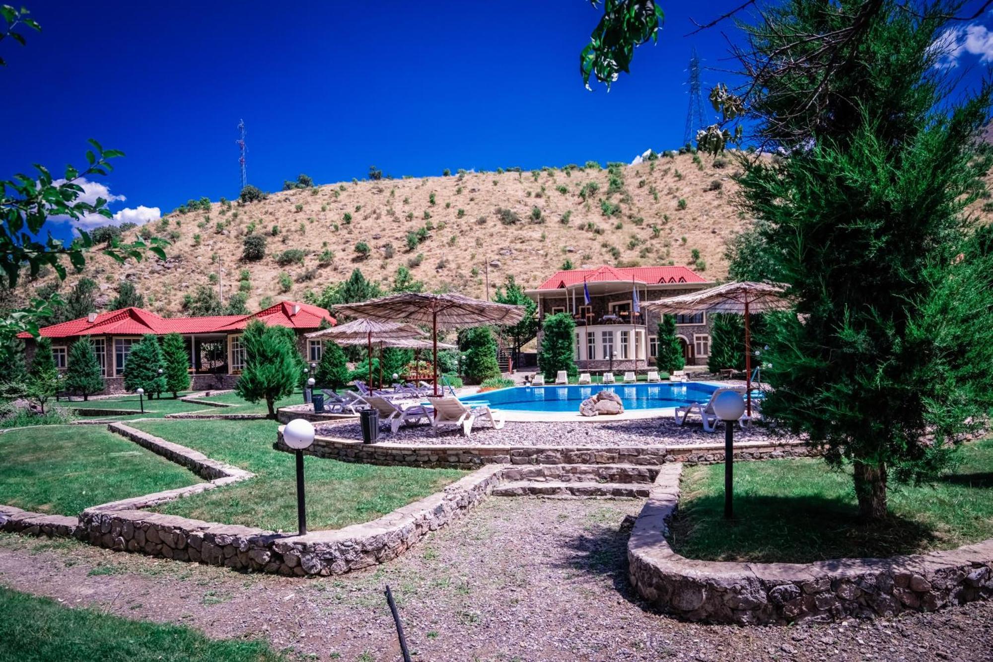Chatcal Mountains Resort Burchmulla Εξωτερικό φωτογραφία