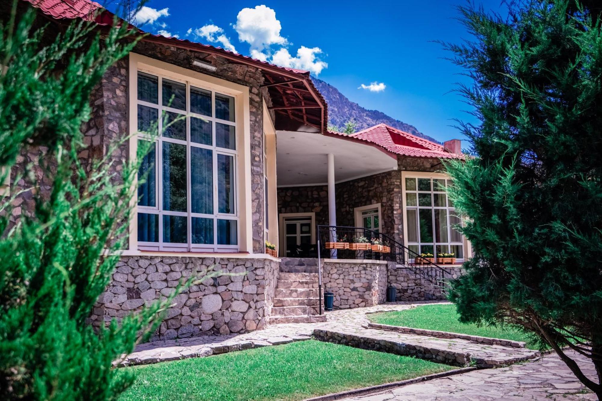 Chatcal Mountains Resort Burchmulla Εξωτερικό φωτογραφία